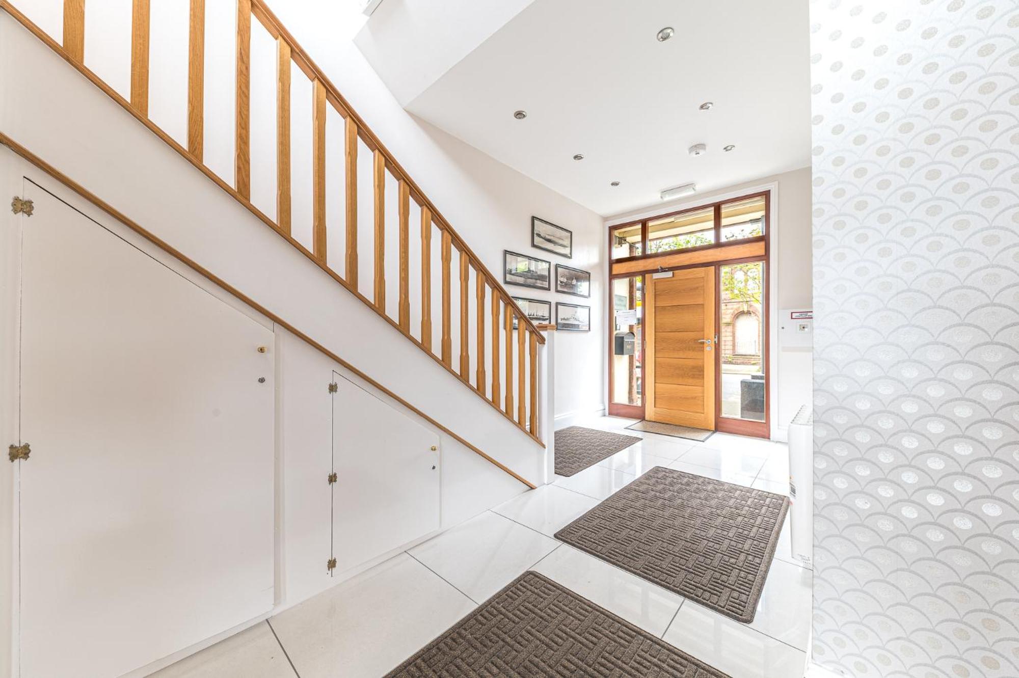 Abbey Apartments Modern Aparthotel For Tourists & Professionals 배로우인퍼니스 외부 사진