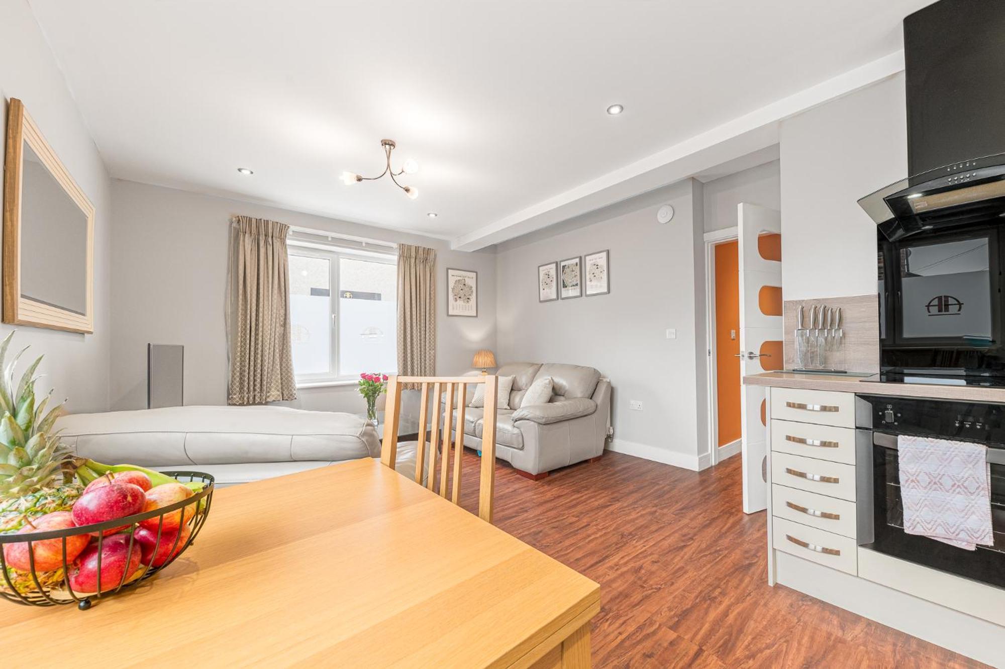 Abbey Apartments Modern Aparthotel For Tourists & Professionals 배로우인퍼니스 외부 사진